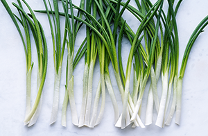 談“蔥”色變？染了色的香蔥還能吃嗎？