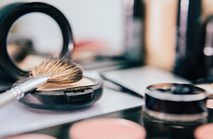 國家藥監(jiān)局開展“線上凈網(wǎng)線下清源”專項行動，這三大類化妝品將被重點清理！