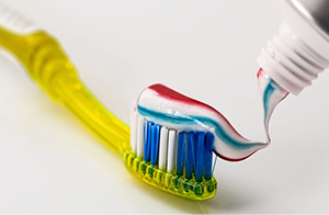 新規(guī)落地！國(guó)家藥監(jiān)局發(fā)布《牙膏備案資料管理規(guī)定》