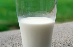 全面禁用！事關(guān)純牛奶